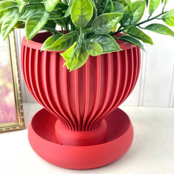 Modern Geometric  Indoor Planter Pot, Yin Planter Pot,Modern Planter with Saucer - Picture 2 of 10